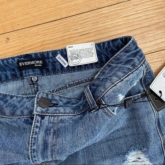 evermore denim skirt size 5 distressed - Picture 3 of 5